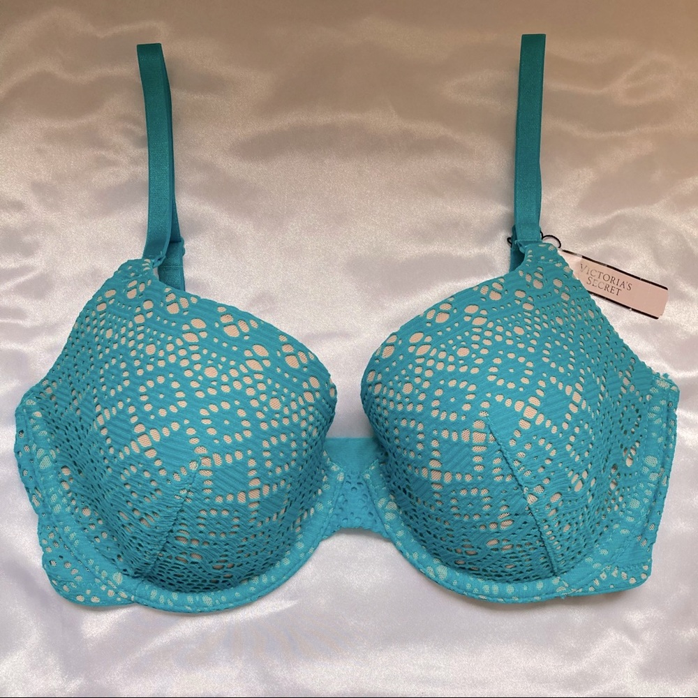 Victoria’s Secret Size 32DD Lined Demi Bra